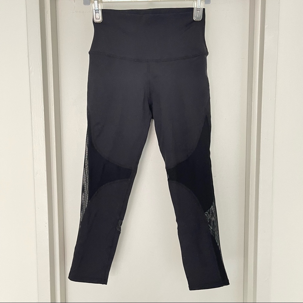 Alo Coast Capri Leggings